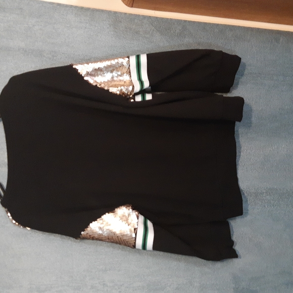 Drop shoulder sweater - Picture 4 of 4